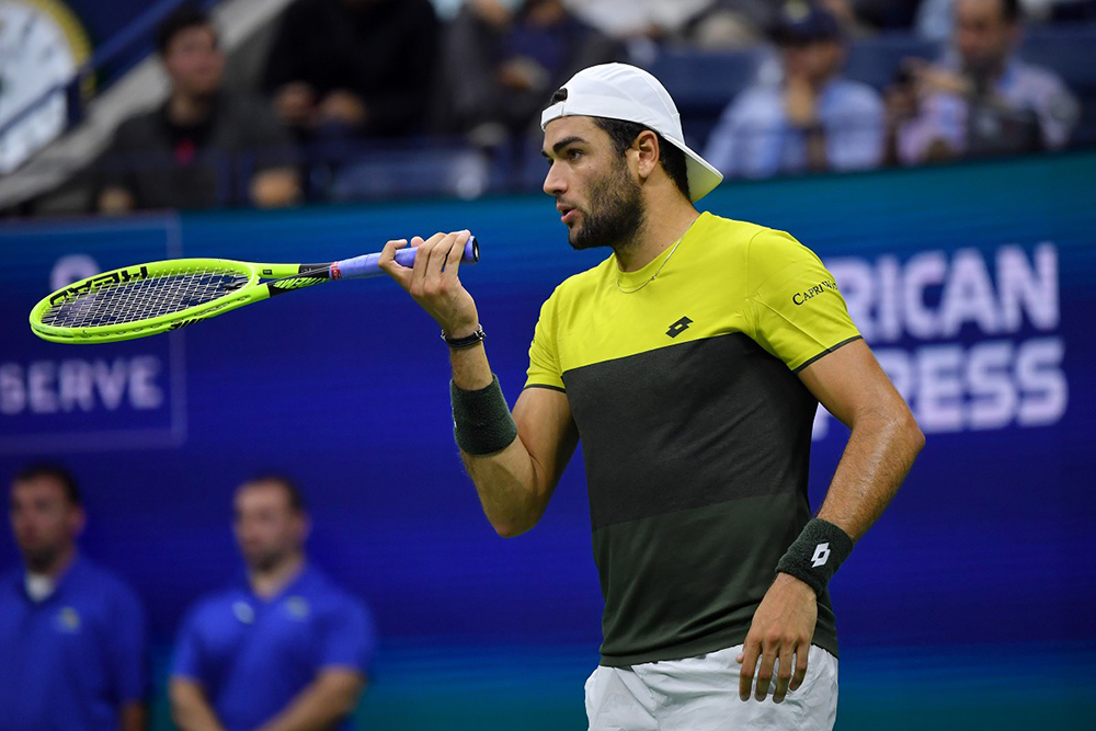 Berrettini convince, Federer sul velluto. Fuori Martina Trevisan. Fermati dalla pioggia gli altri azzurri