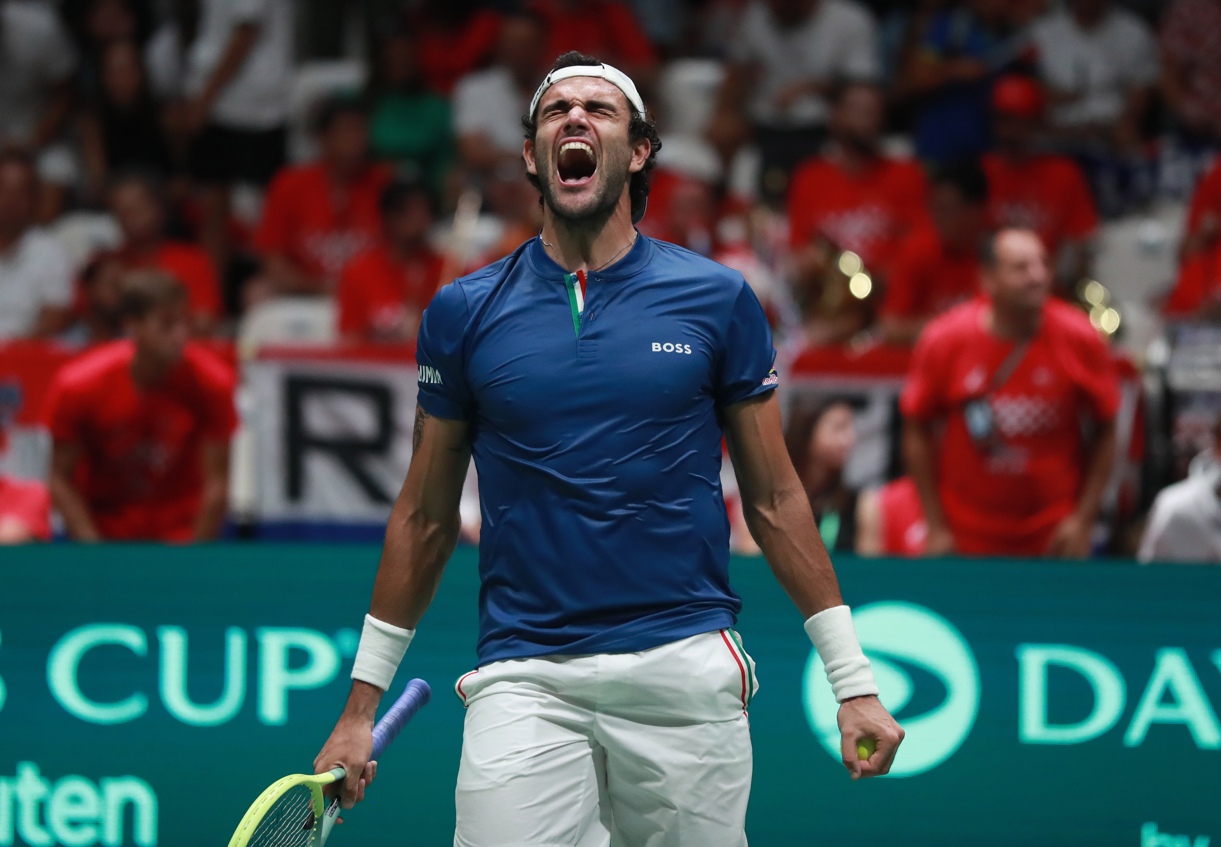 Davis Cup Finals, Berrettini Rimonta Coric E Regala All'Italia Il Punto ...